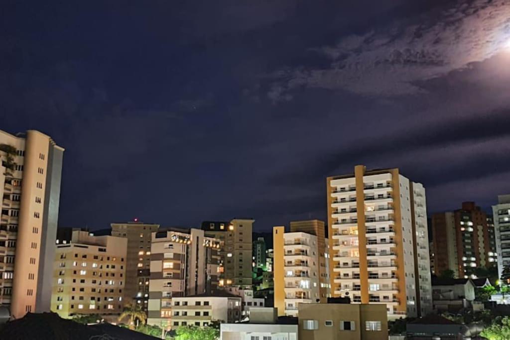 Villa Casa Unica E Moderna Centro à Poços de Caldas Extérieur photo